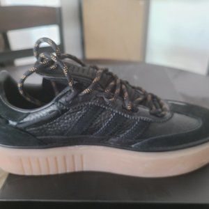 Ivy Park x Adidas Womens Supersleek 72